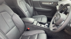 Volvo XC40 2.0 B4P Ultra Dark 5dr Auto Petrol Estate